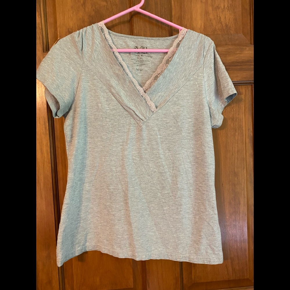 Allison Brittany shirt size Large